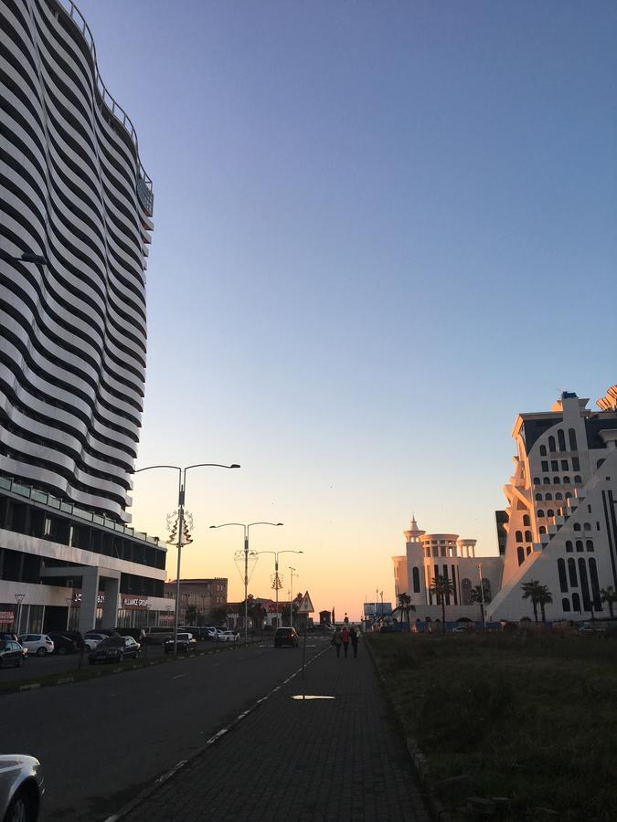 Orbi Plaza Tamara Aparthotel Μπατούμι Εξωτερικό φωτογραφία