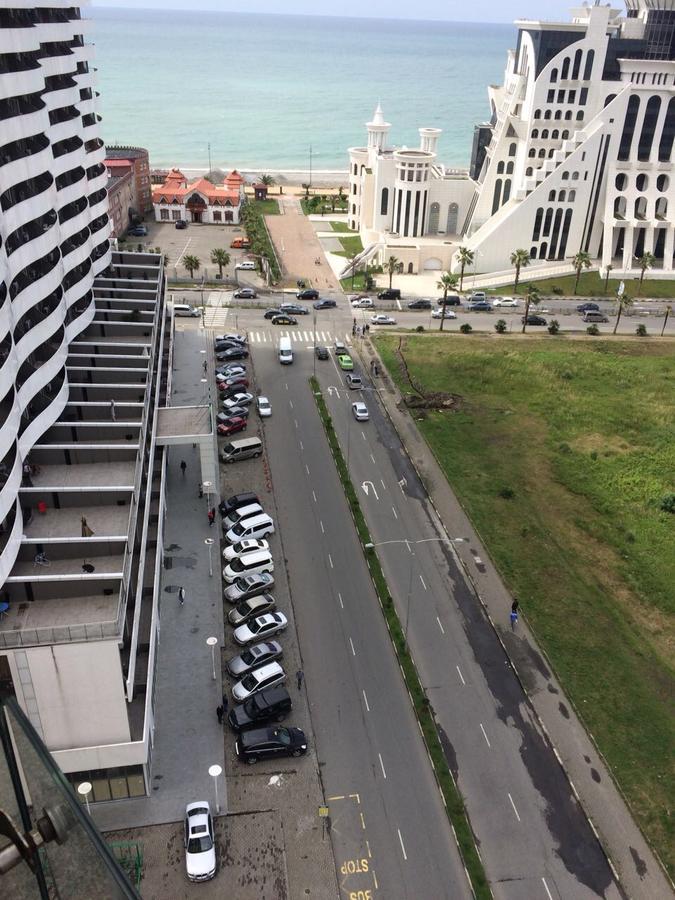 Orbi Plaza Tamara Aparthotel Μπατούμι Εξωτερικό φωτογραφία